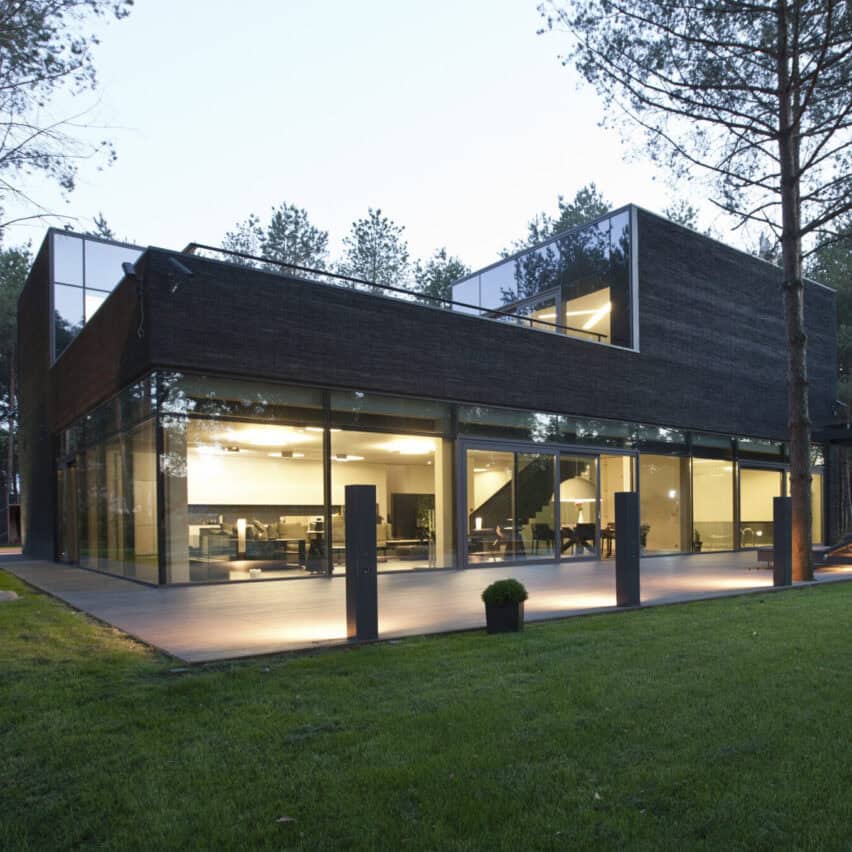 GYVENAMASIS NAMAS MARGAVOS G.