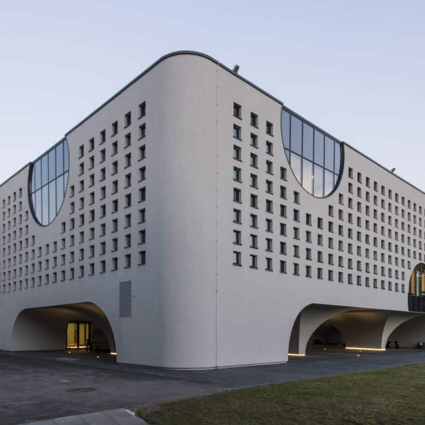 VISUOMENĖS SVEIKATOS FAKULTETO PASTATAS TILŽĖS G.