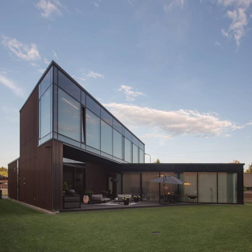 GYVENAMASIS NAMAS UPĖTAKIŲ G.