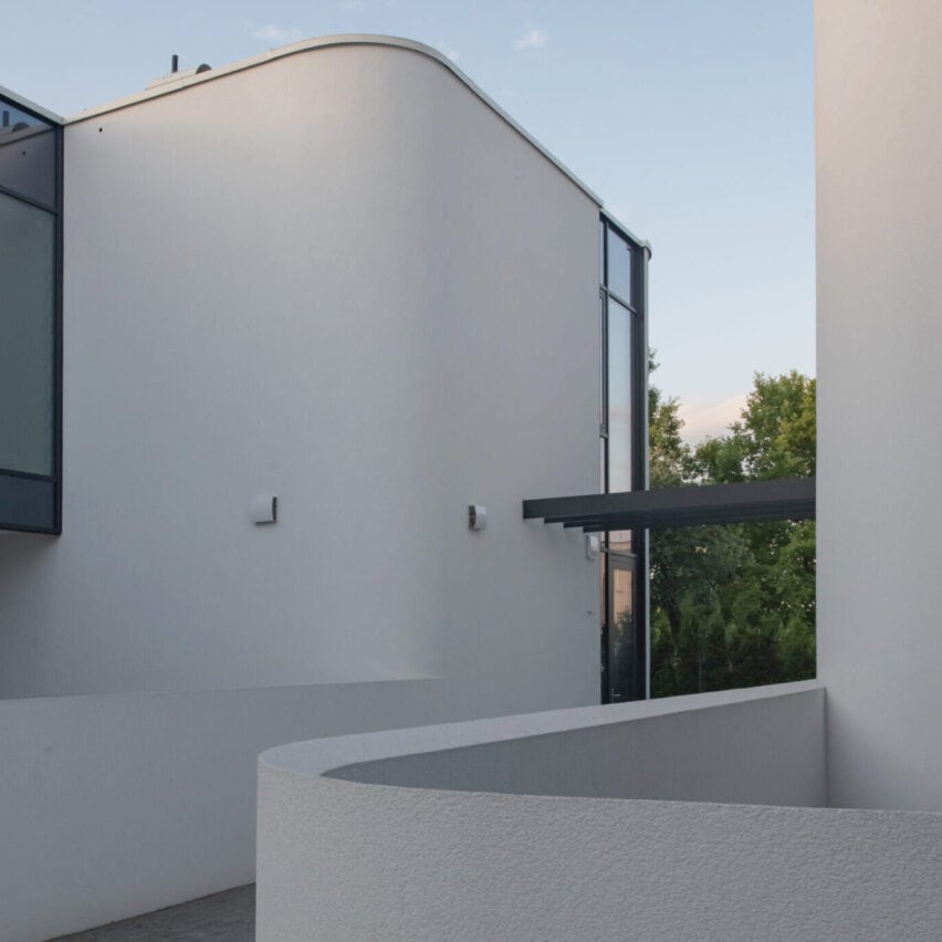 DAUGIABUTIS GYVENAMASIS NAMAS ŽEIMENOS G.