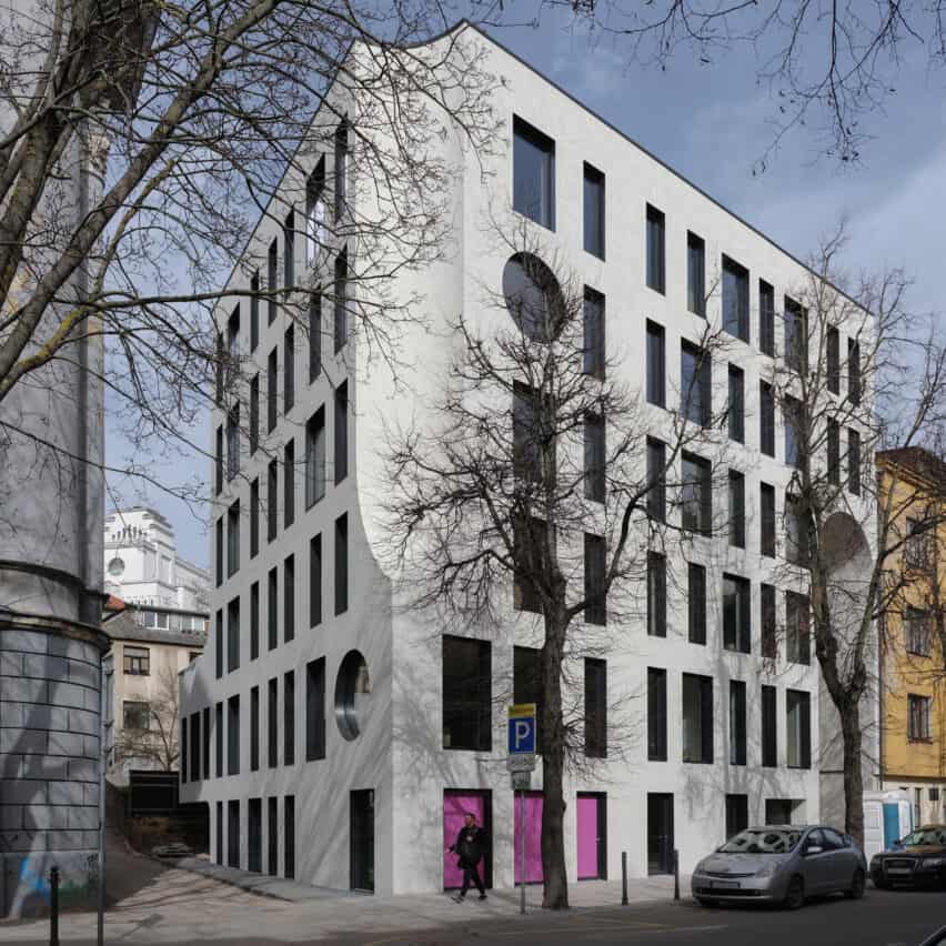 DAUGIABUTIS GYVENAMASIS NAMAS V.PUTVINSKIO G.