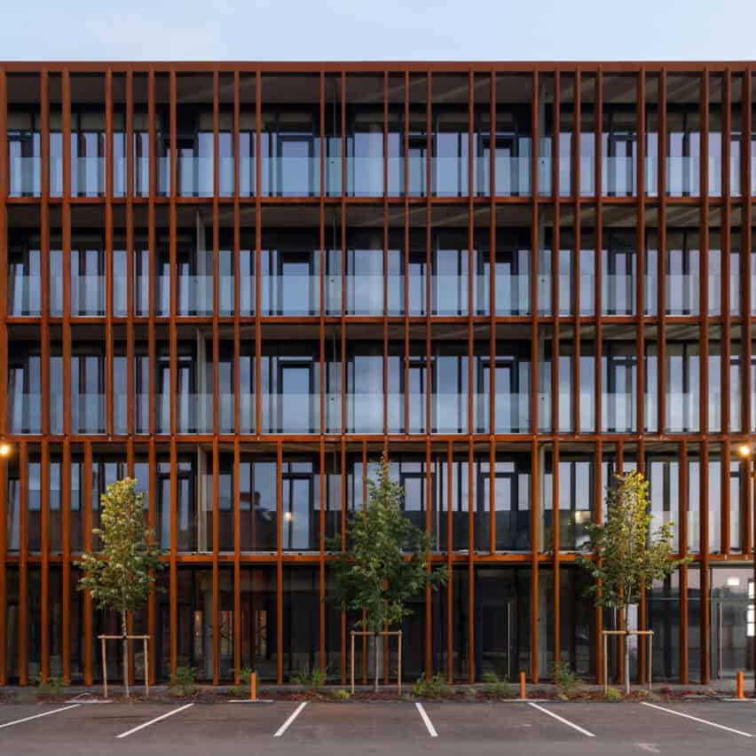 DAUGIABUTIS GYVENAMASIS NAMAS A.JUOZAPAVIČIAUS PR.