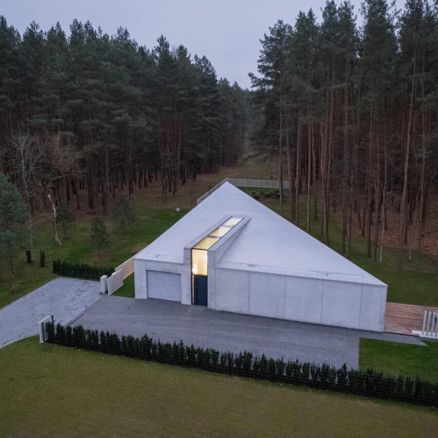 GYVENAMASIS NAMAS MEŠKERIOTOJŲ G.