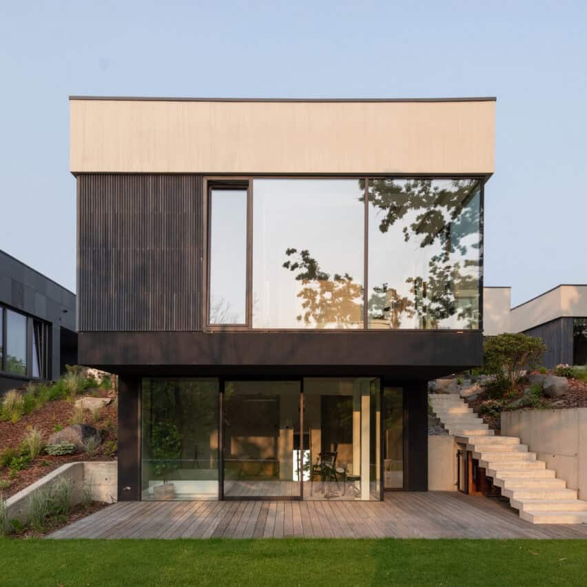 GYVENAMASIS NAMAS PERKŪNO AL.